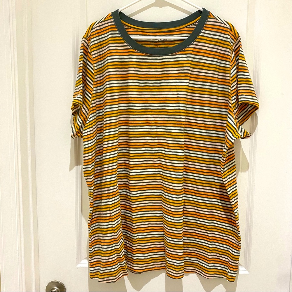 Mens Universal Thread Pull-Over Shirt/Top
